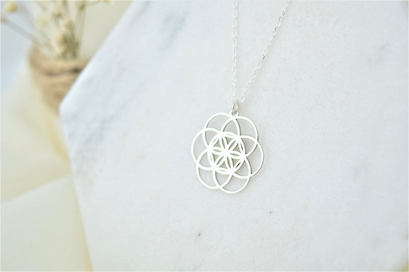 Flower of Life Necklace, Gifts for Her, Mom Jewelry, Flower of Life Pendant, Seed of Life Necklace, Life Flower, Everyday Necklace Silver